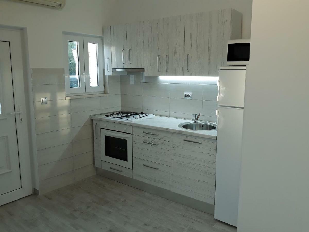 Apartmani Vinko Bol Buitenkant foto