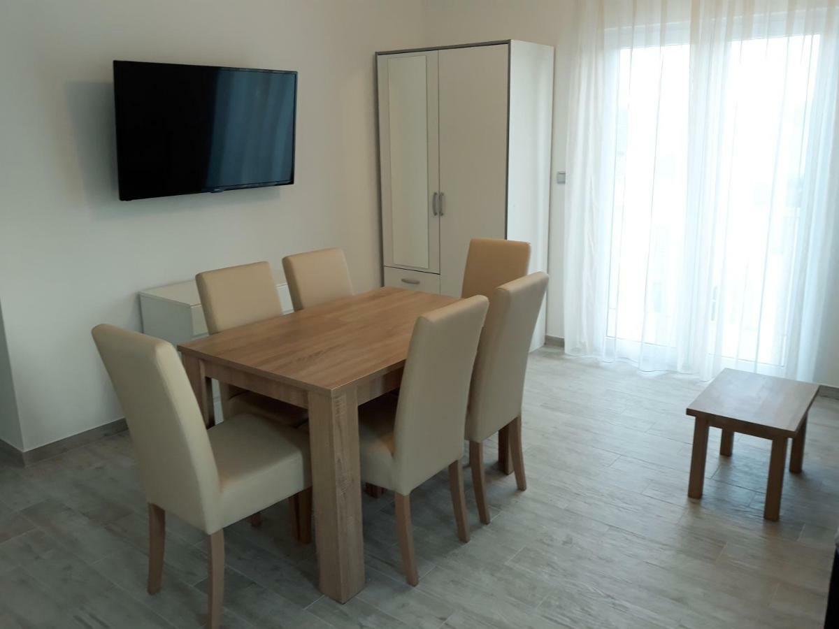 Apartmani Vinko Bol Buitenkant foto